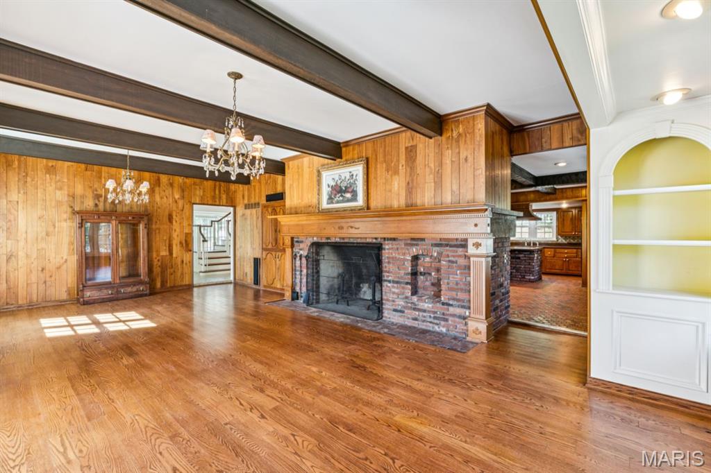 2333 Ossenfort Road