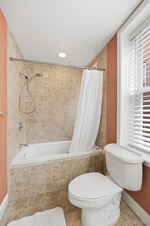 6312 Southwood Avenue Unit: 3E