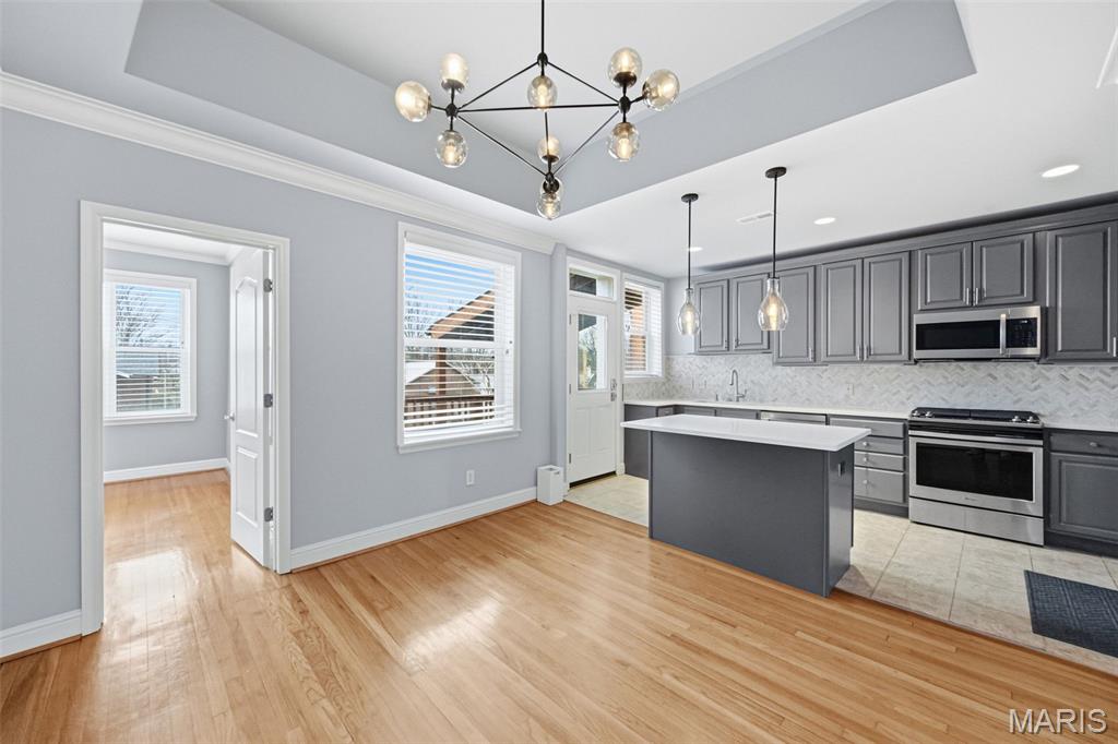 6312 Southwood Avenue Unit: 3E
