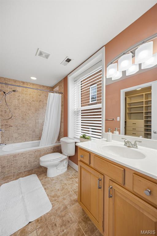 6312 Southwood Avenue Unit: 3E