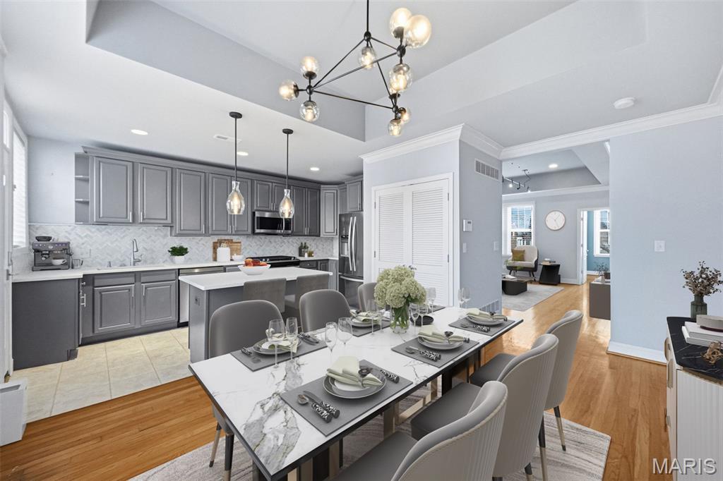 6312 Southwood Avenue Unit: 3E