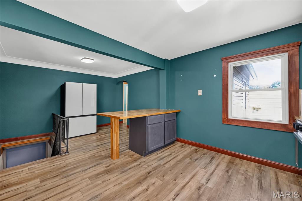 310 Cliff Cave Road