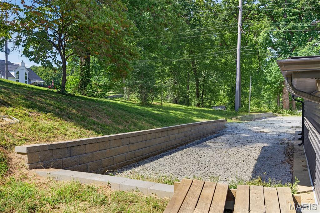 310 Cliff Cave Road