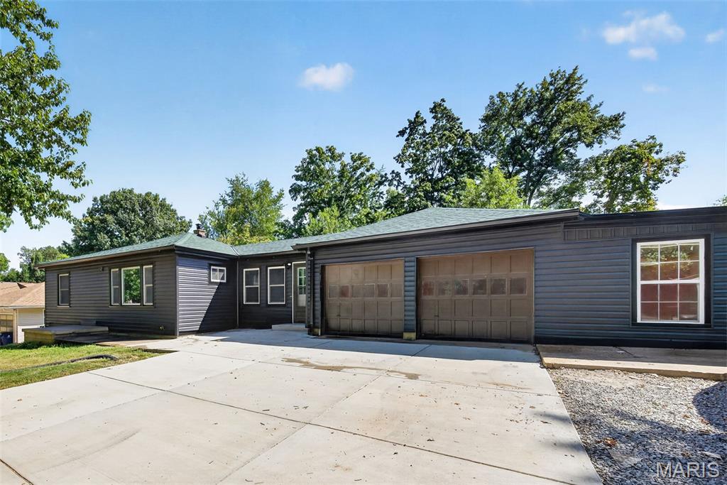 310 Cliff Cave Road