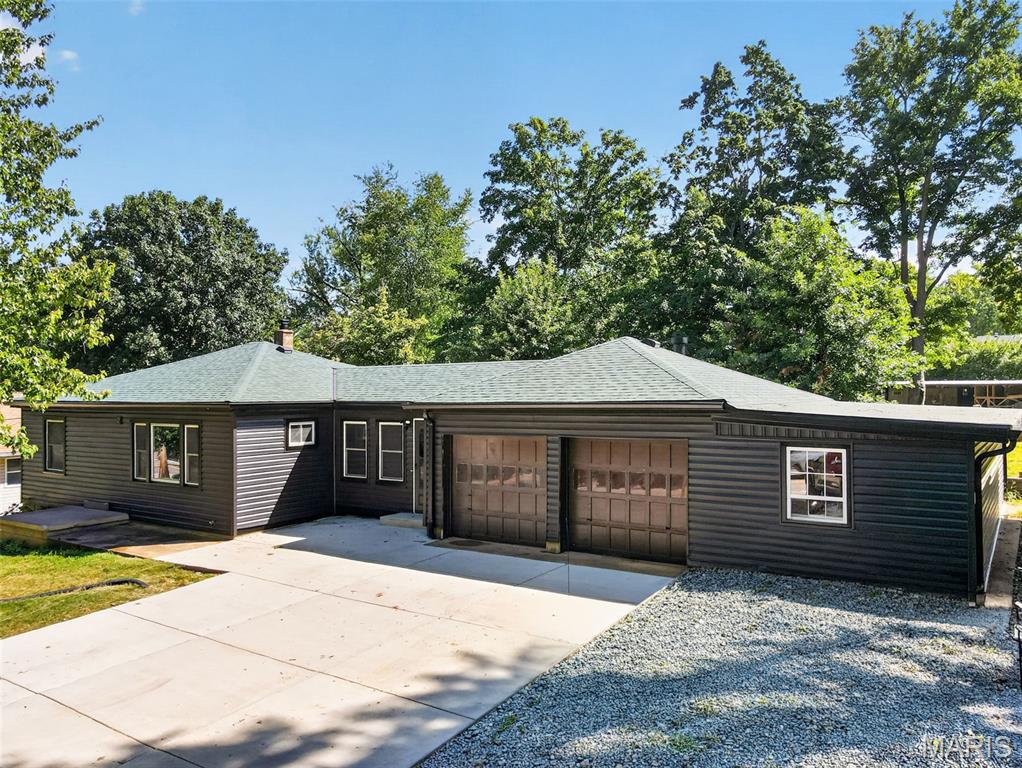 310 Cliff Cave Road
