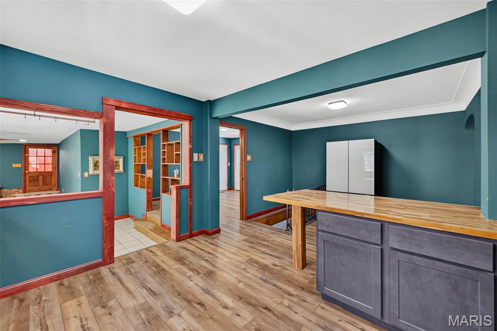310 Cliff Cave Road