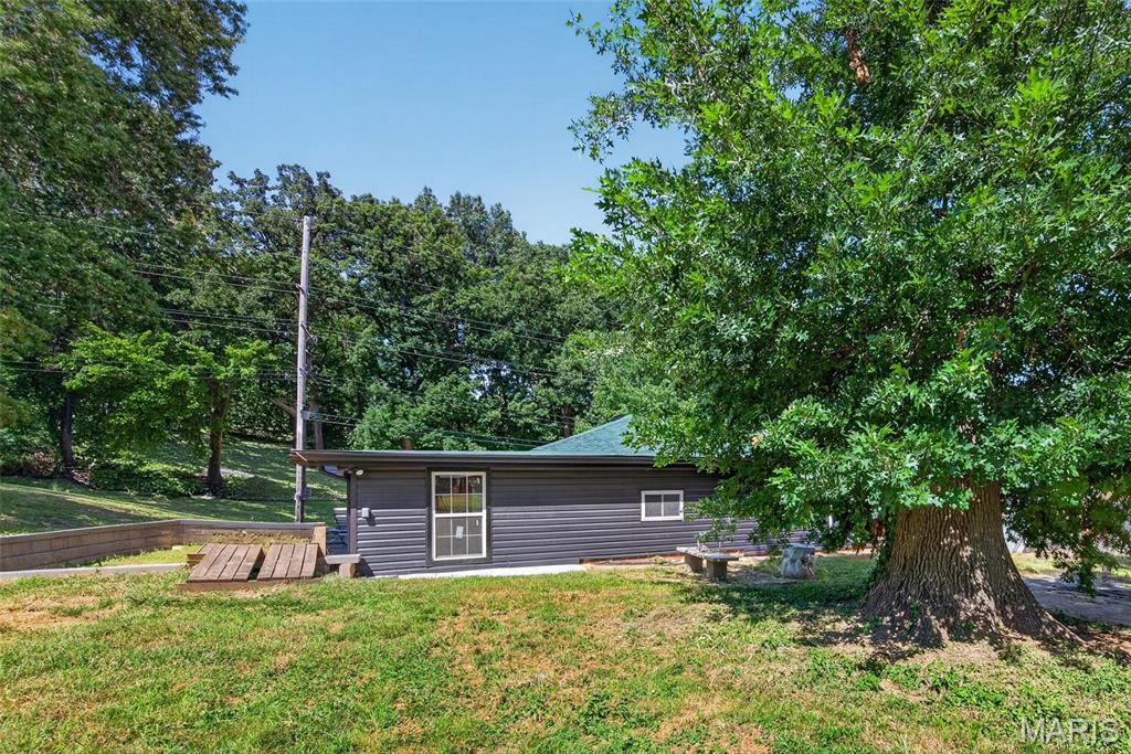 310 Cliff Cave Road
