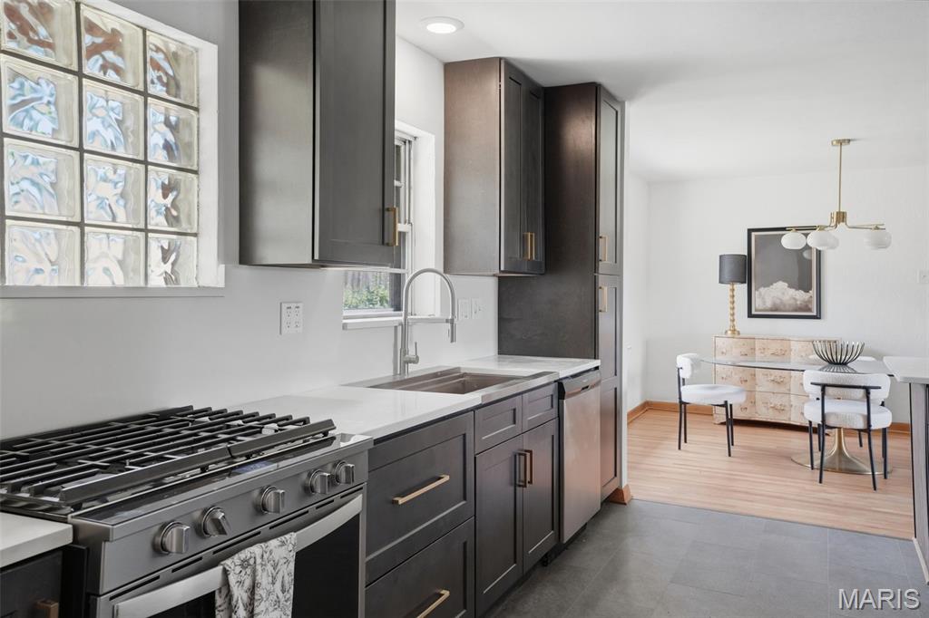 3460 Regal Place