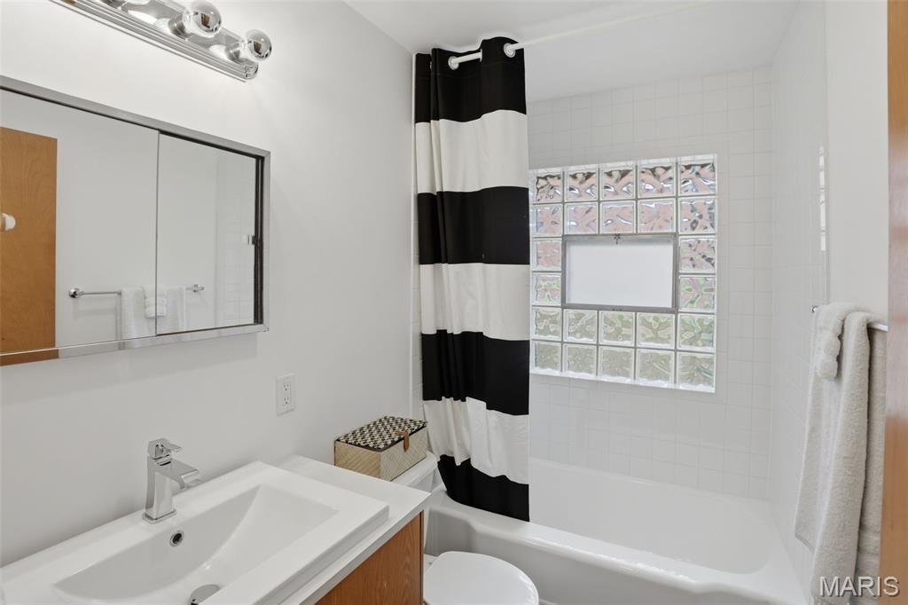 3460 Regal Place