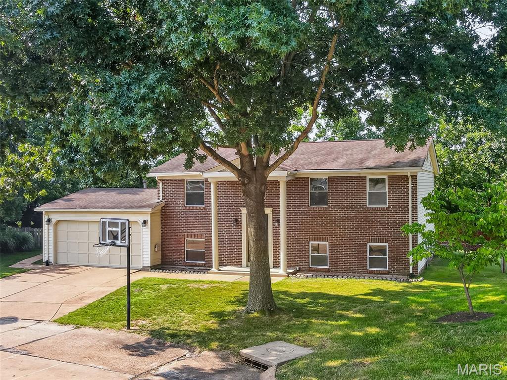 1312 Twin Trails Court