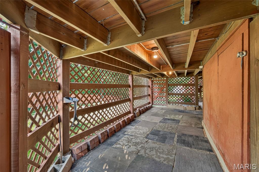 1312 Twin Trails Court