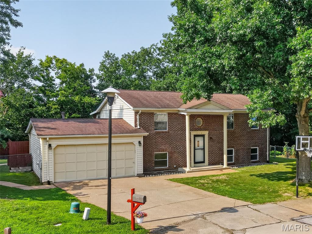 1312 Twin Trails Court