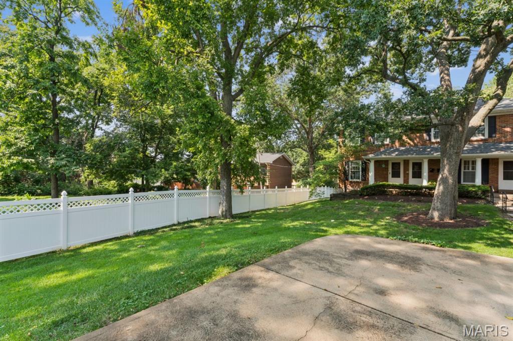 624 Candleberry Court Unit: B