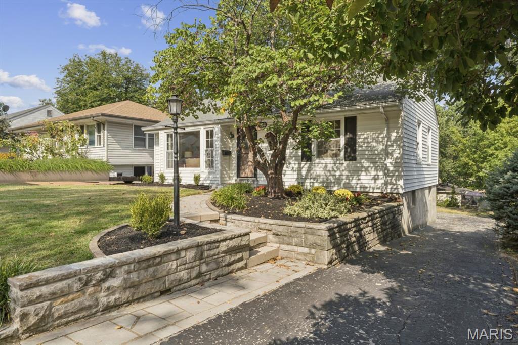 1023 Woodbine Drive