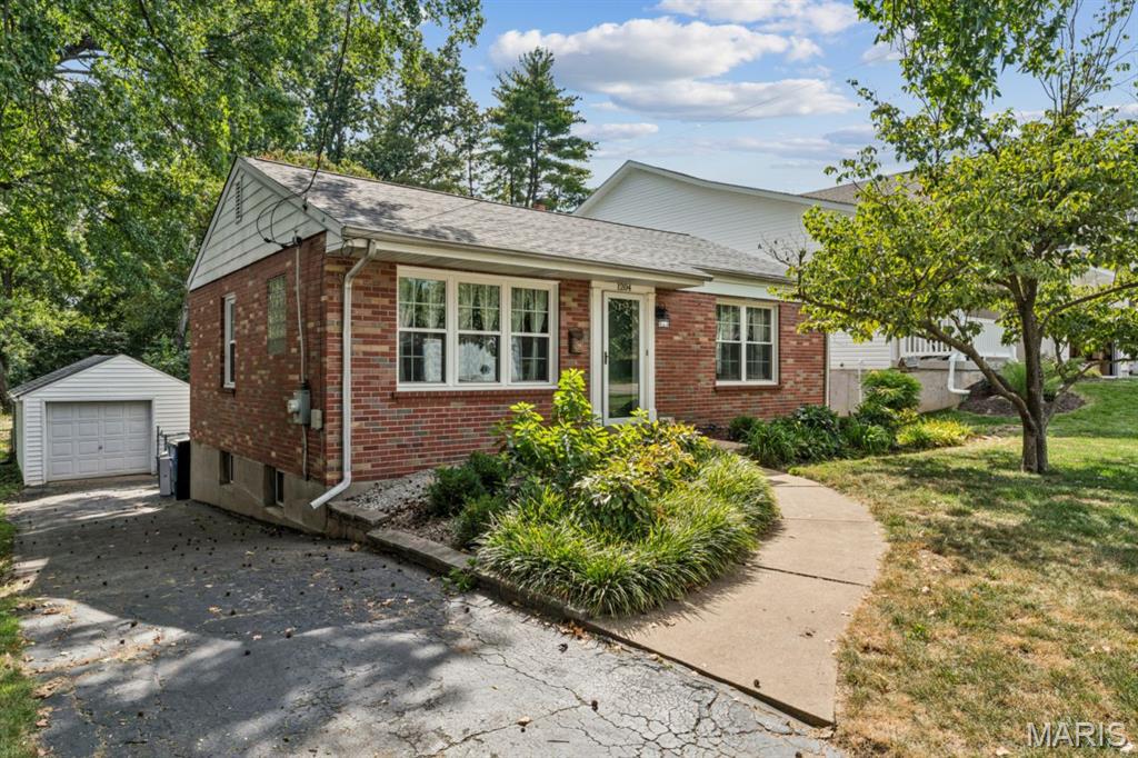 1204 Oday Avenue