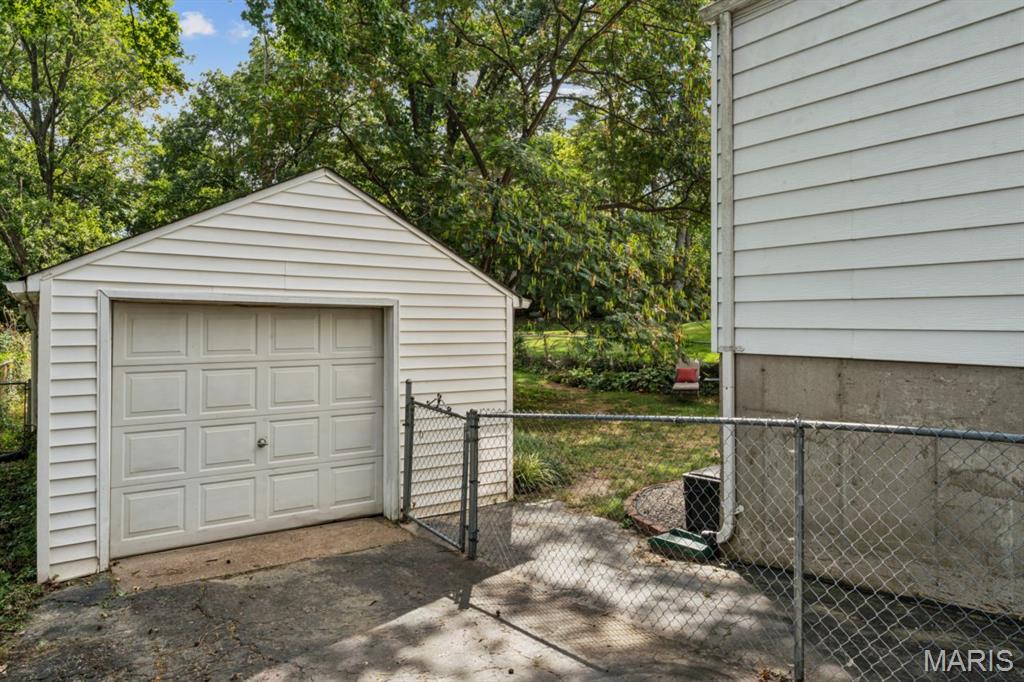 1204 Oday Avenue