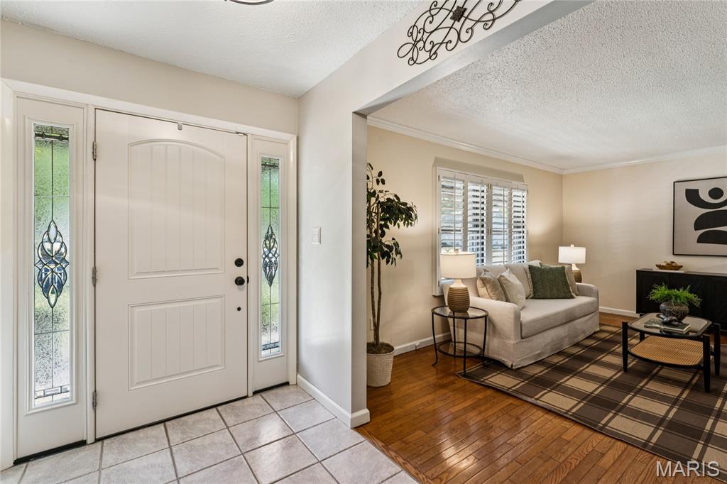 2700 Brookridge Lane