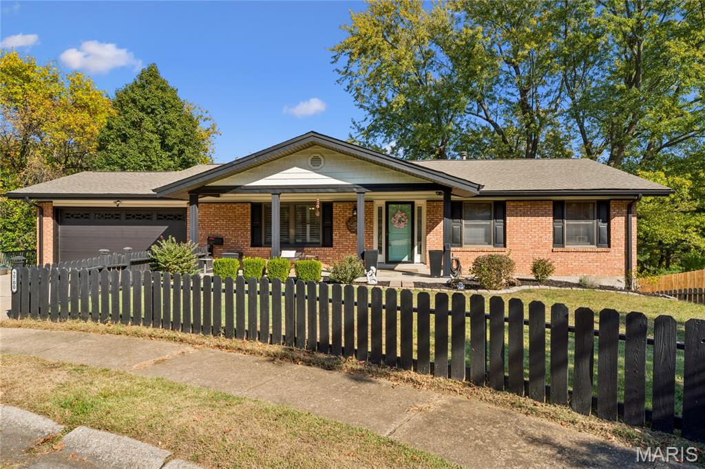 2700 Brookridge Lane