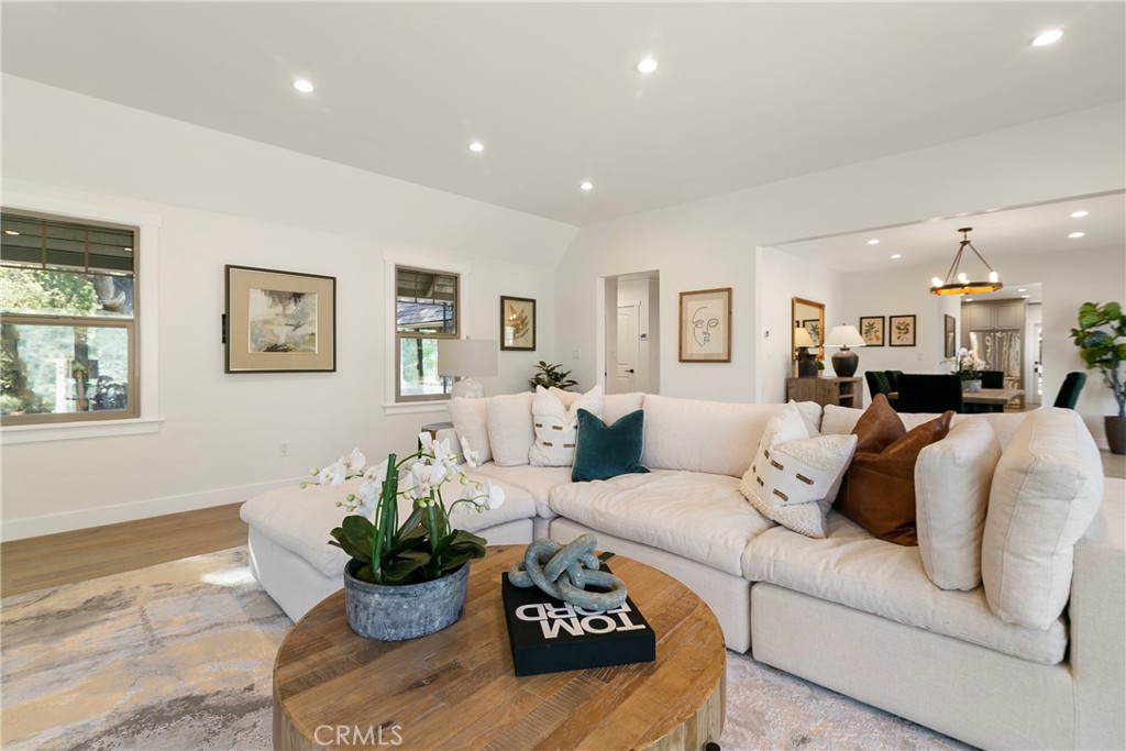 2436 N Altadena Drive