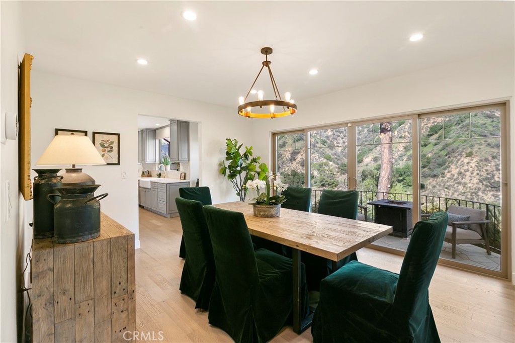 2436 N Altadena Drive