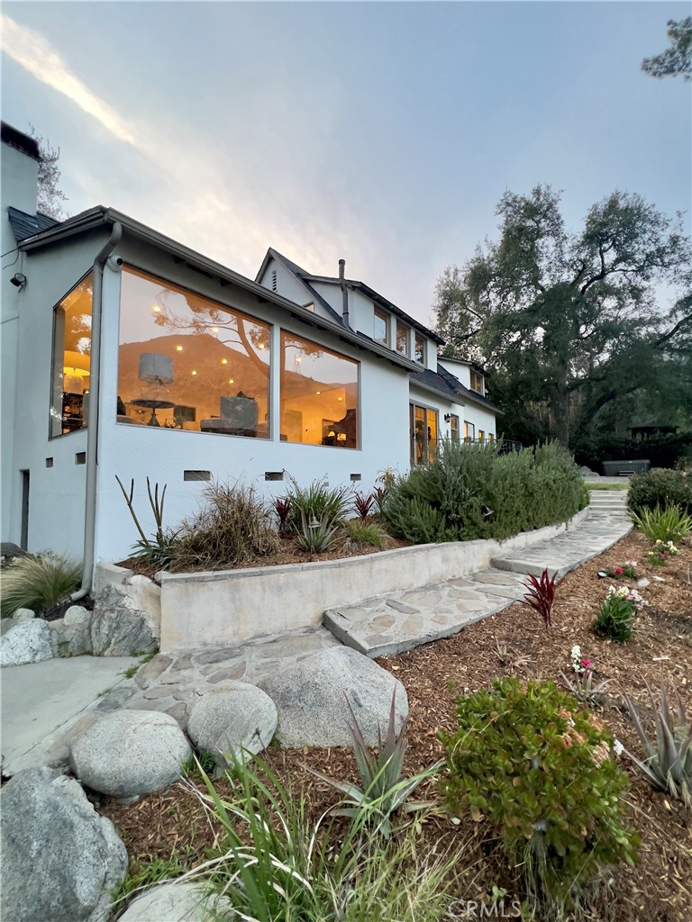 2436 N Altadena Drive