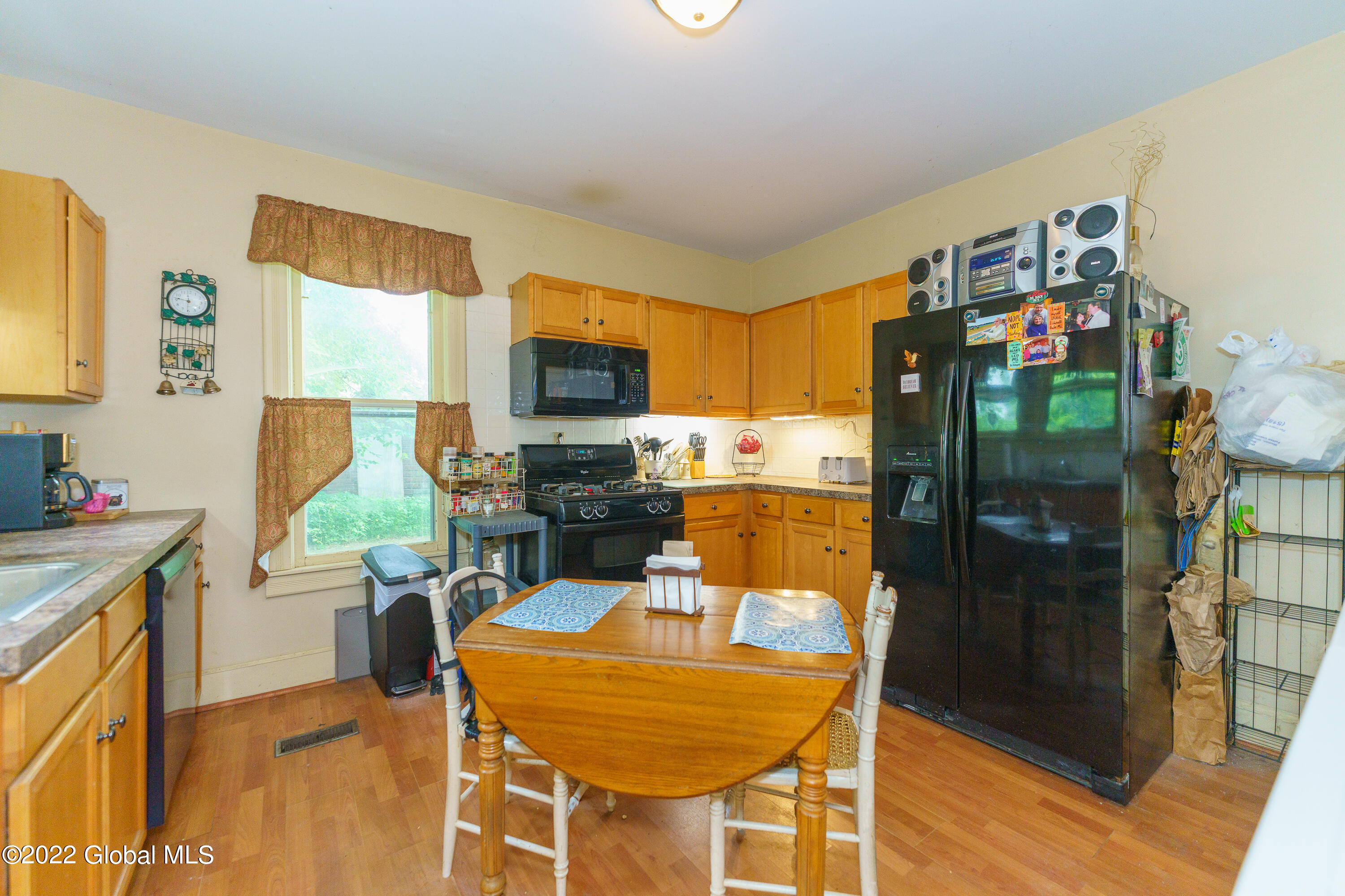 99 W 8th Avenue