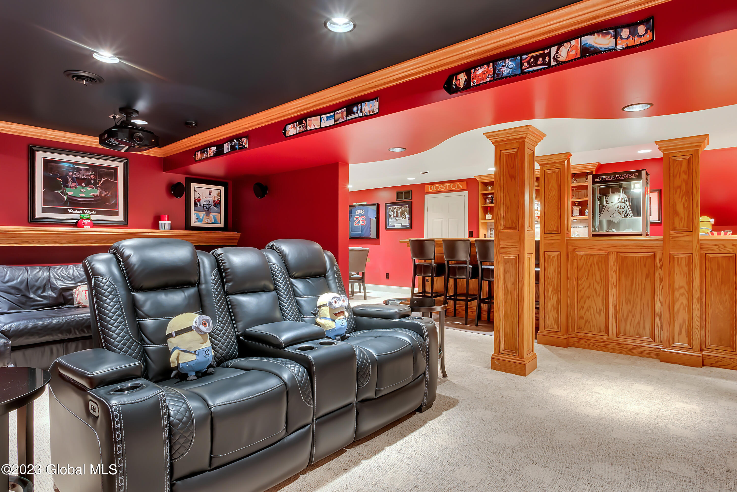 1563 1/2 Division Street