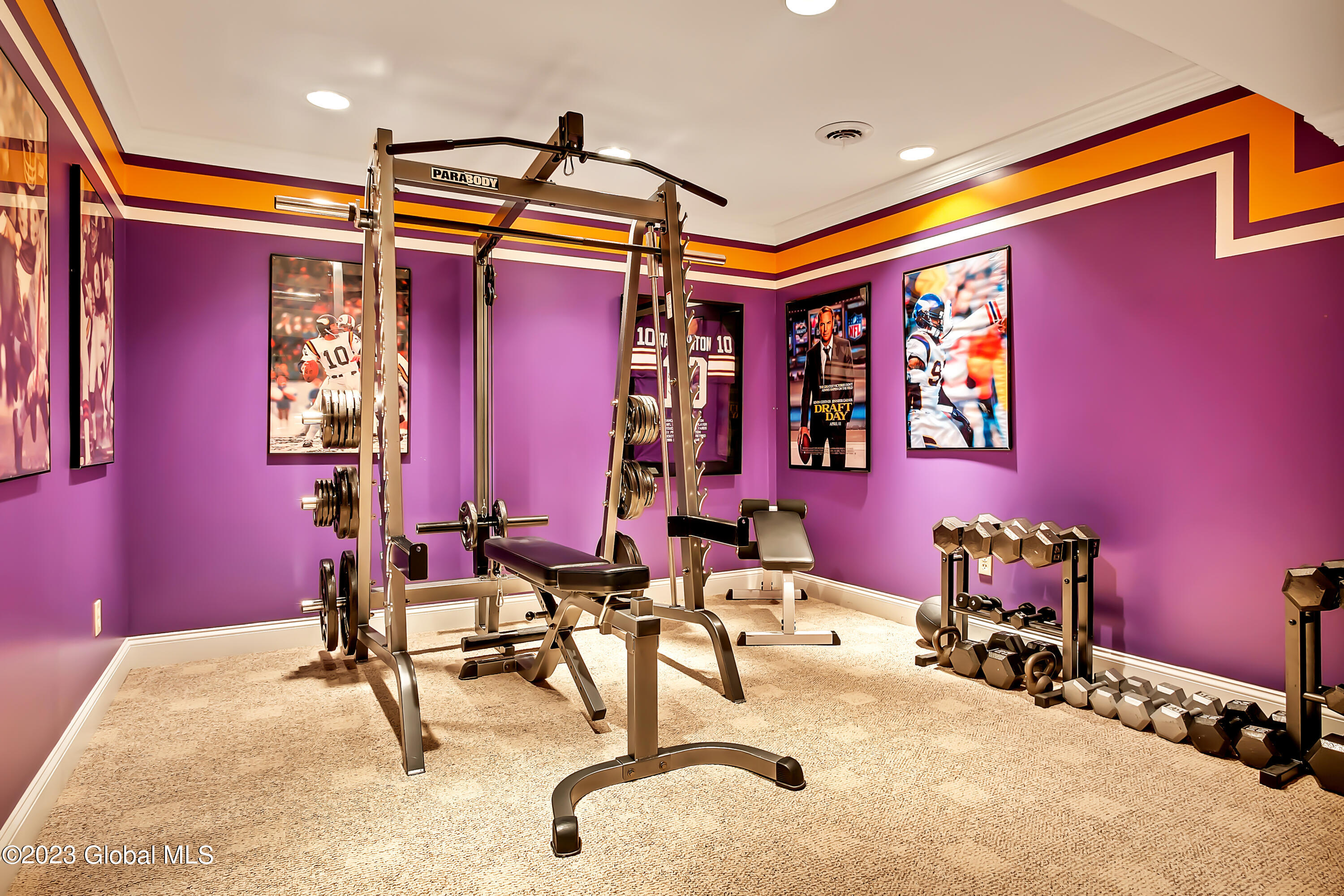 1563 1/2 Division Street