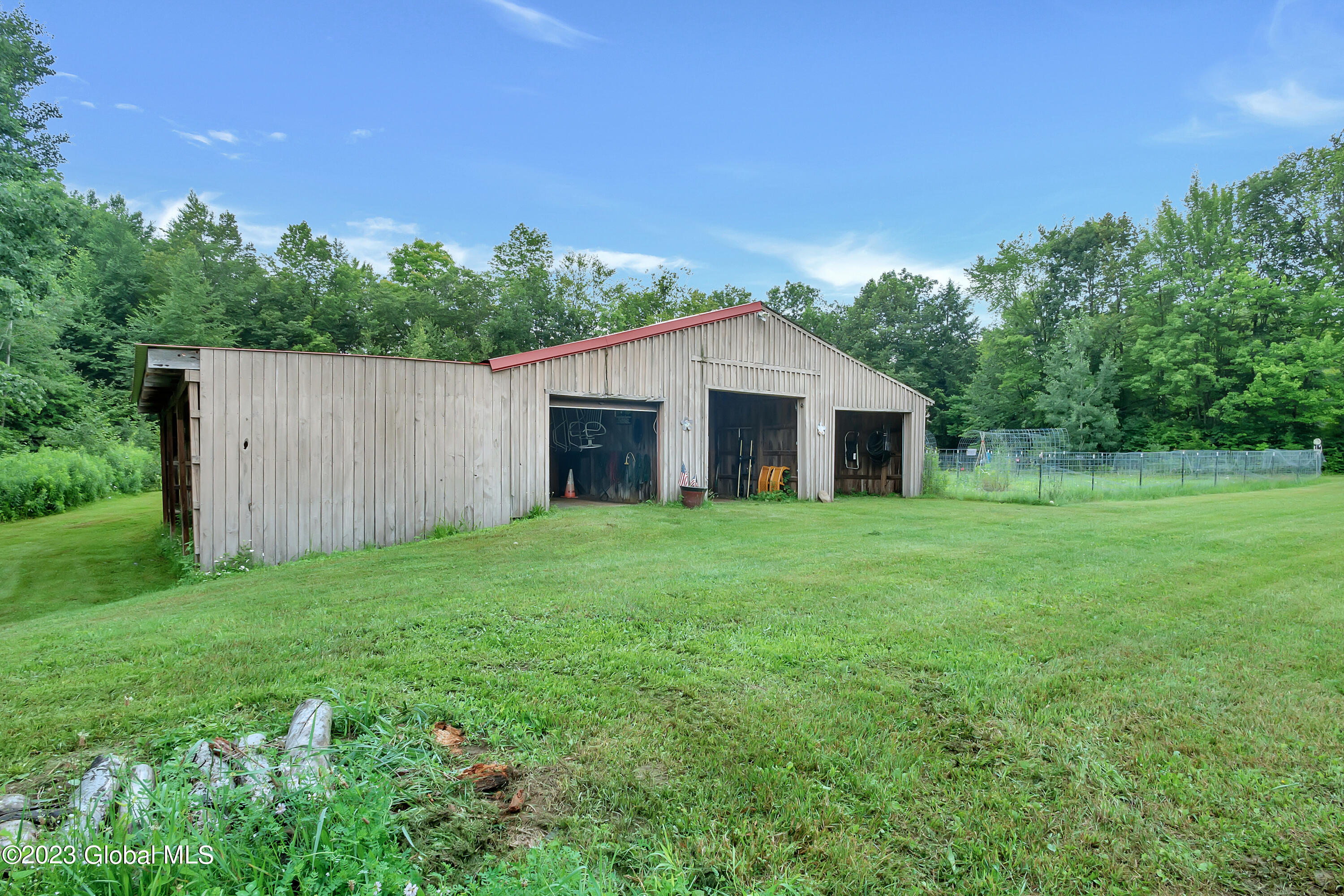 1563 1/2 Division Street