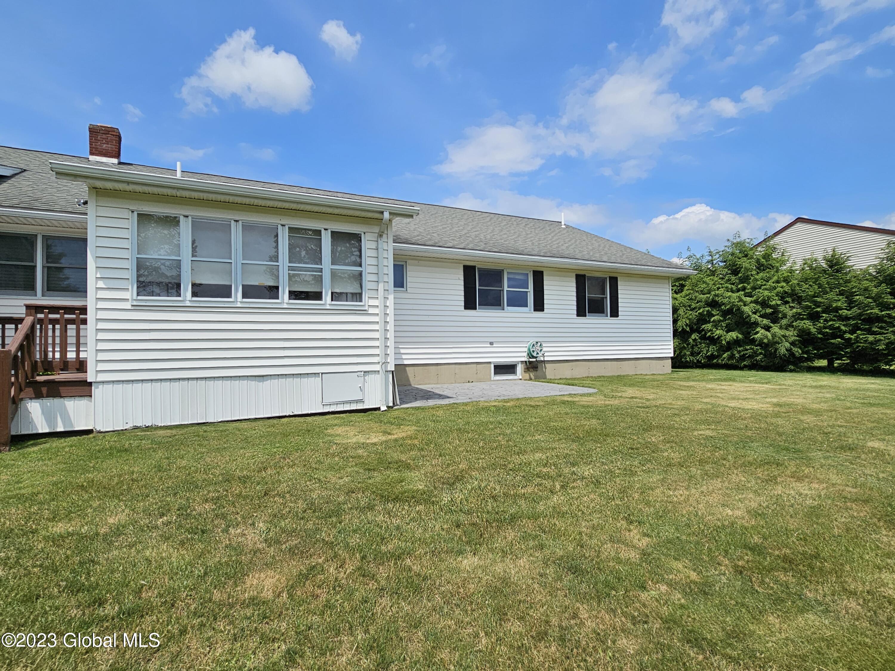 12 Fisher Lane