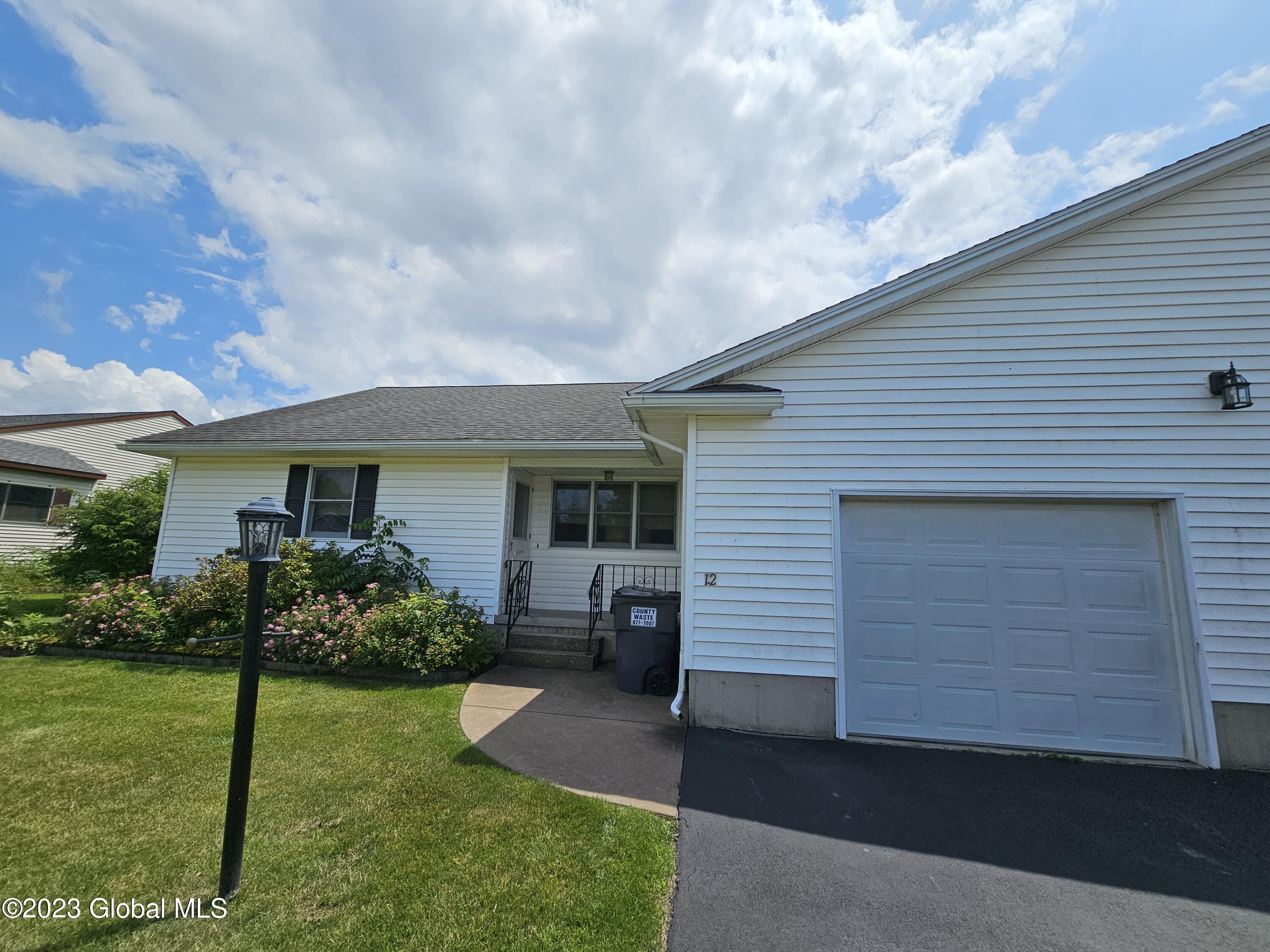 12 Fisher Lane