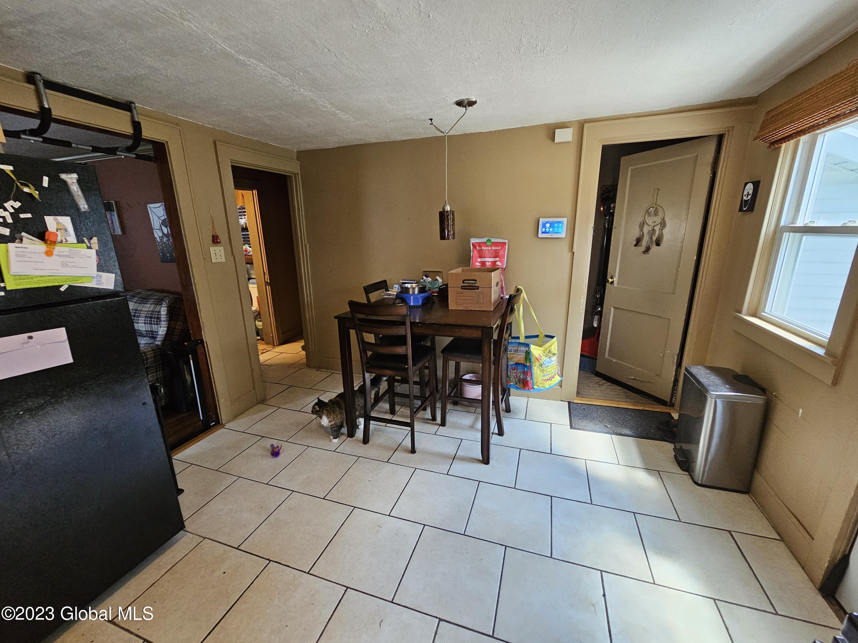 206 2nd Avenue