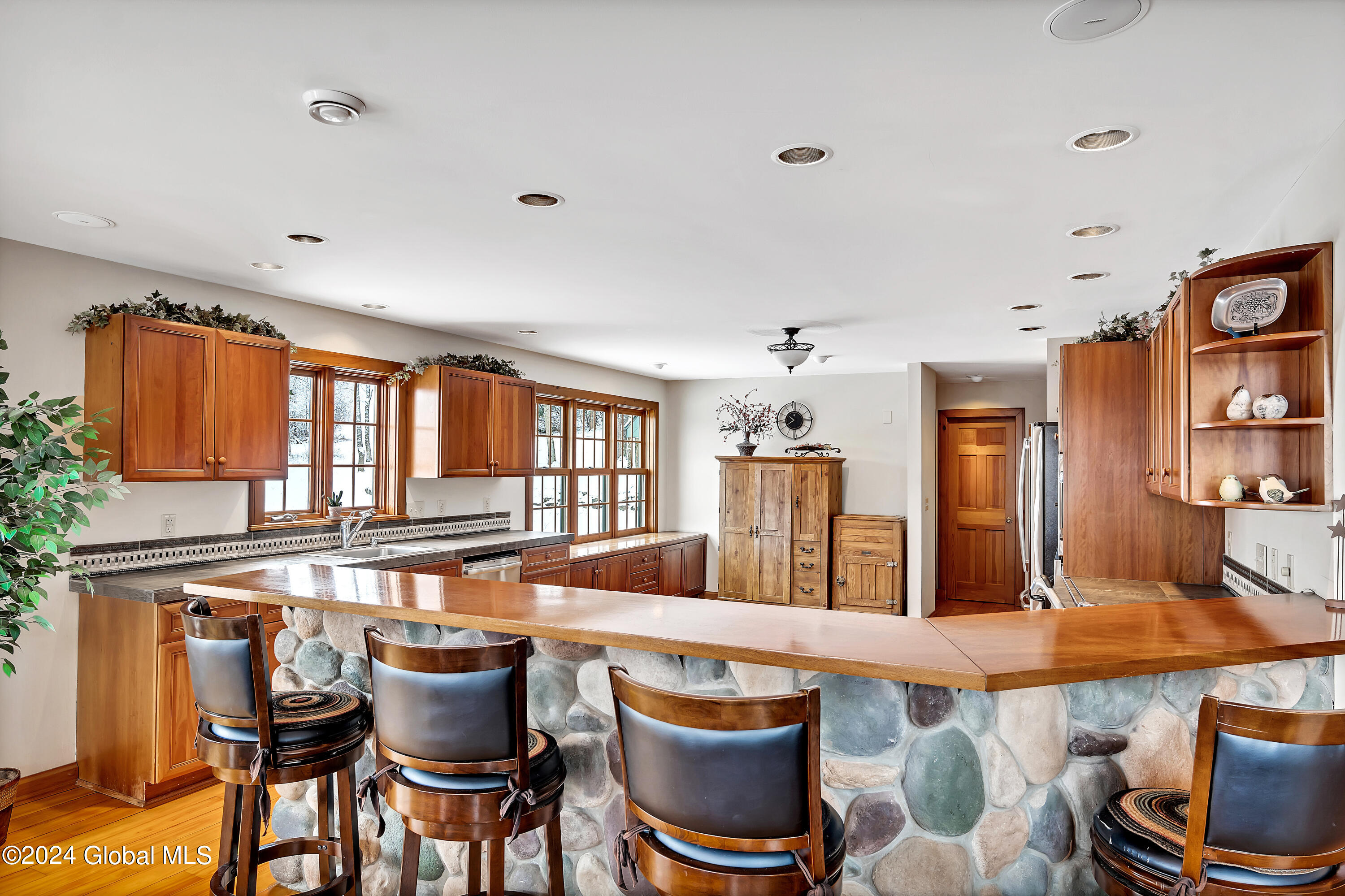 2478 Galway Road