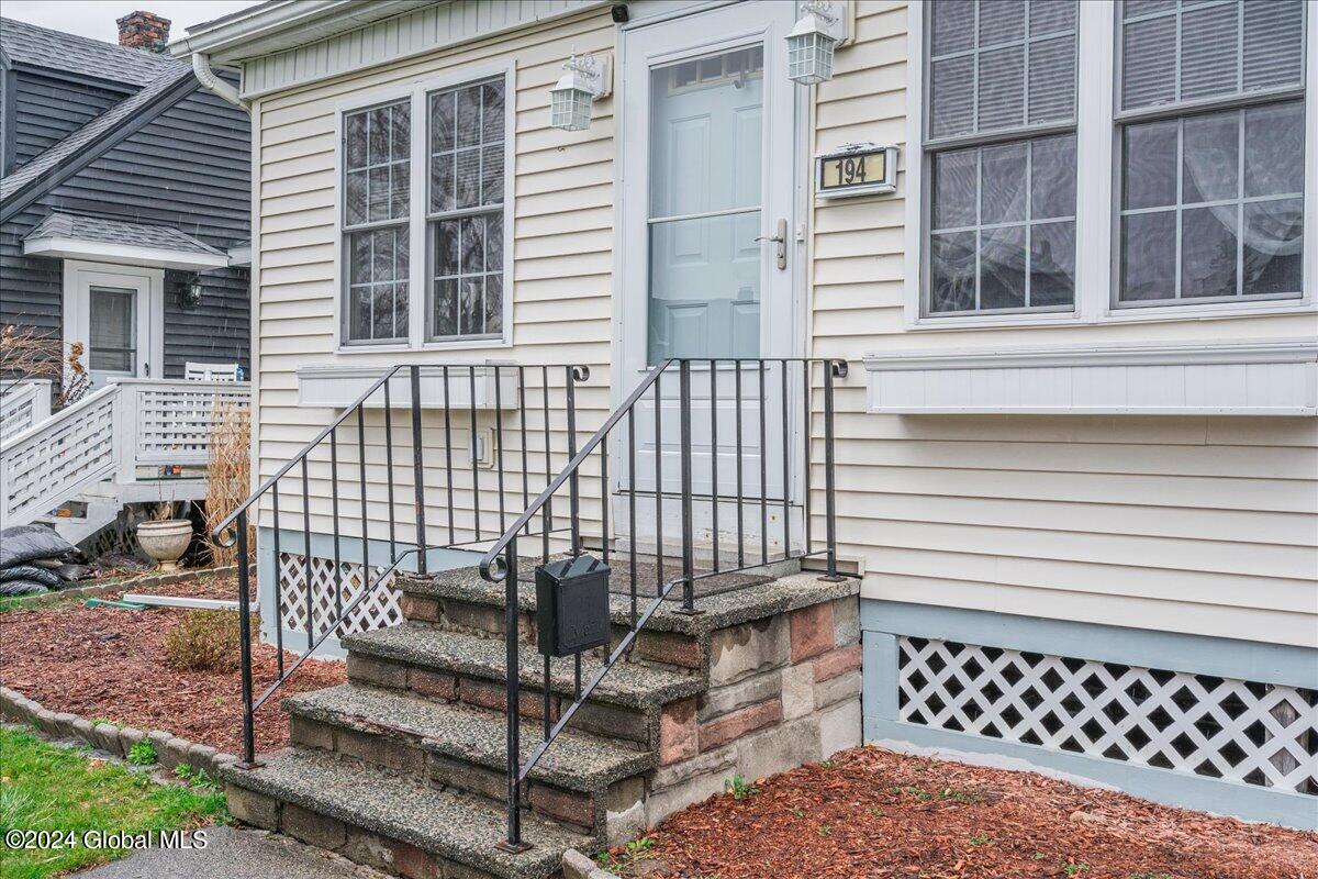 194 Sycamore Street