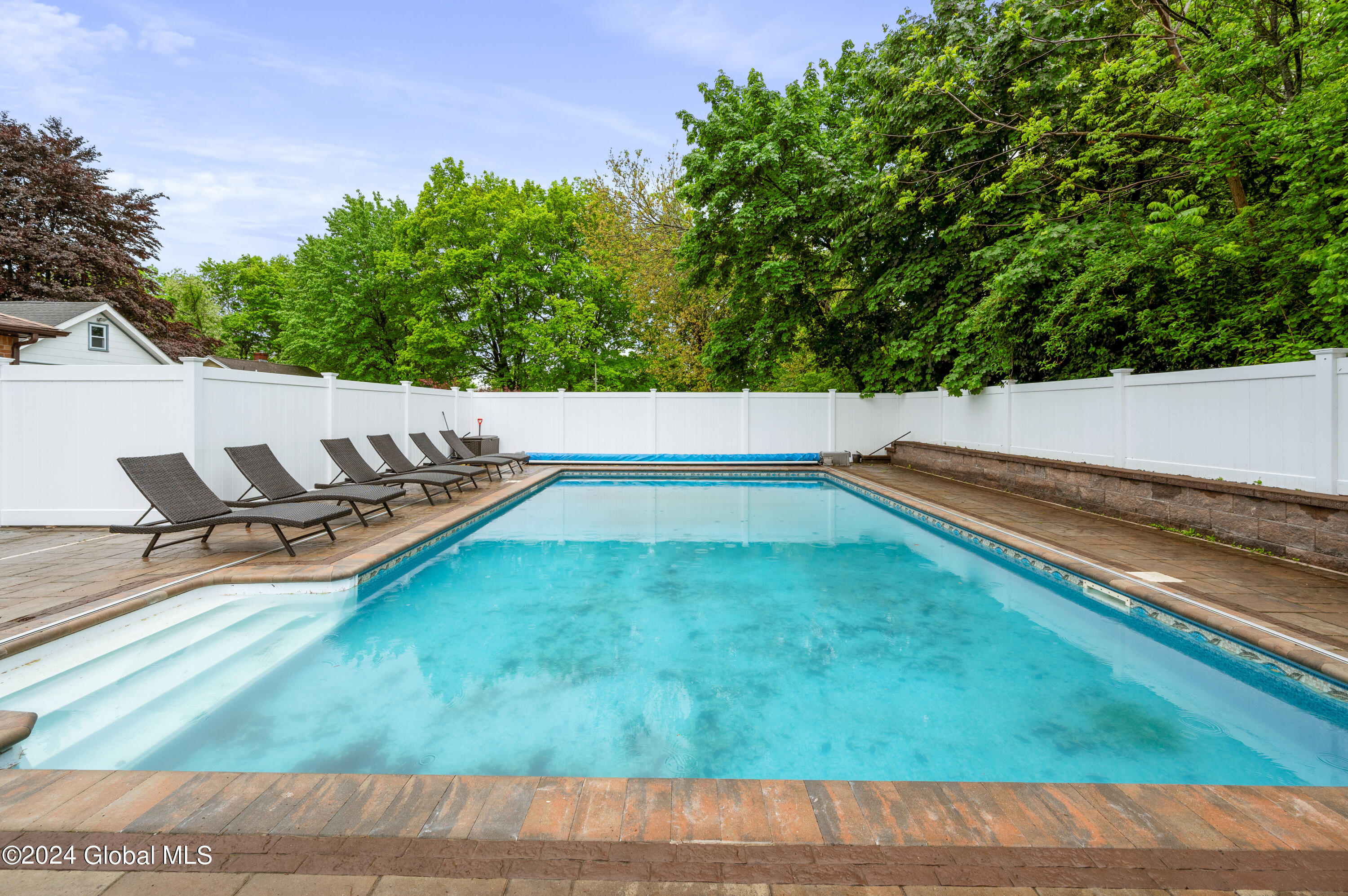 5 Wawayanda Place