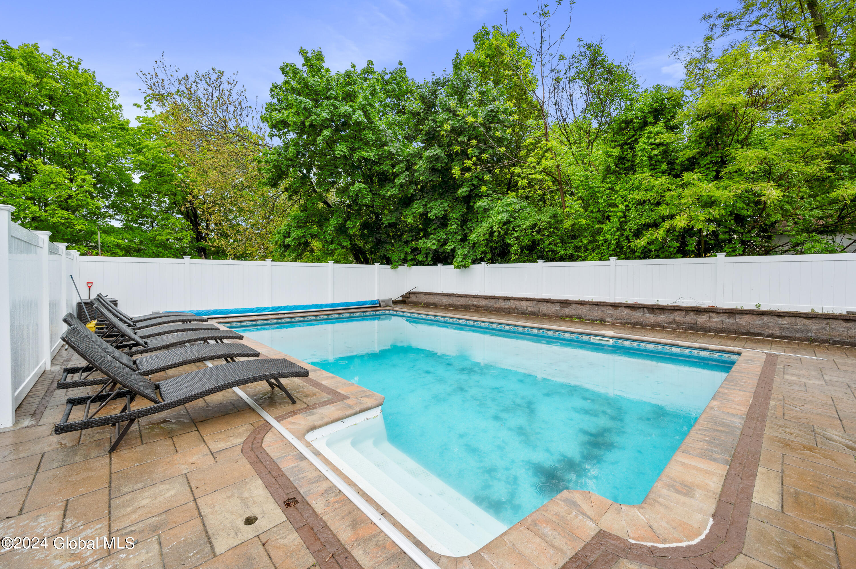5 Wawayanda Place