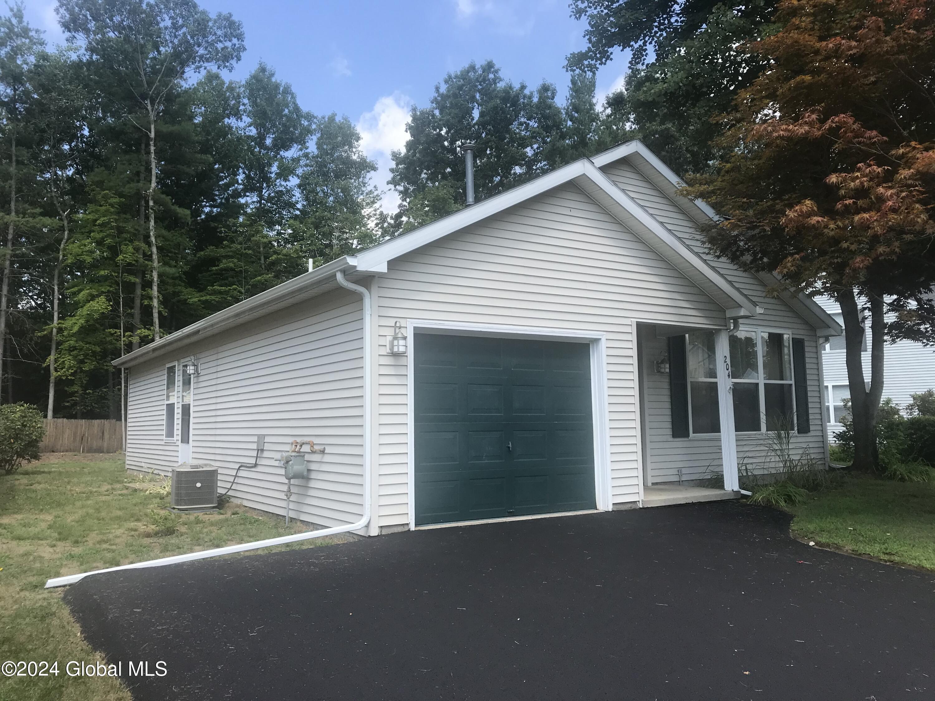 204 Meadowlark Drive