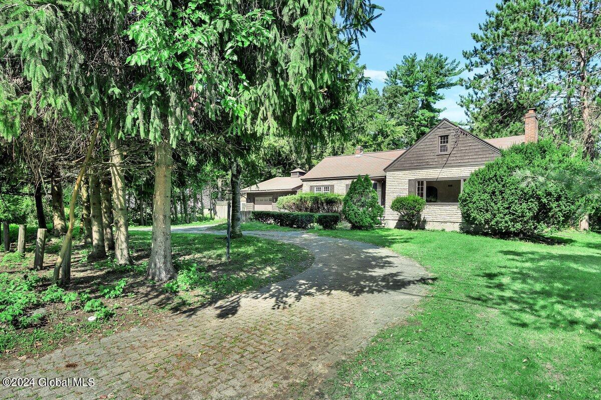 359 Ferris Road