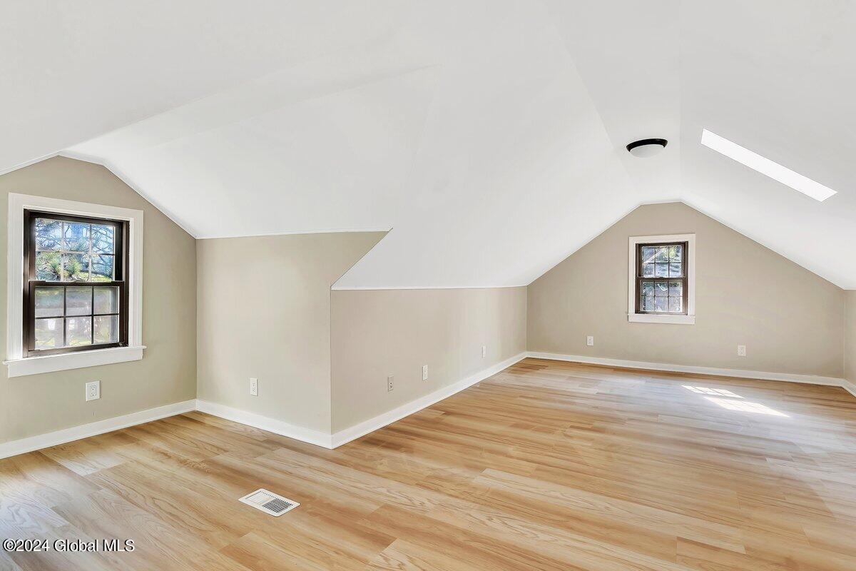 359 Ferris Road