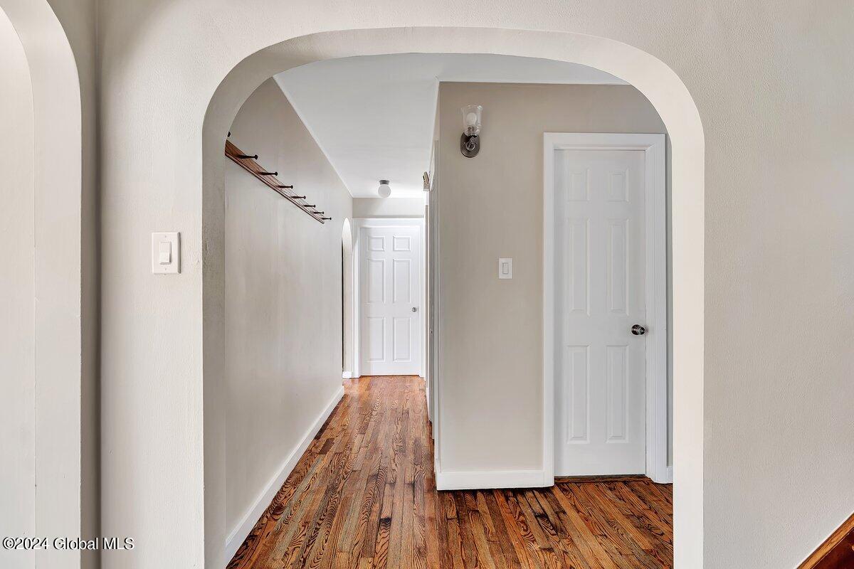 359 Ferris Road