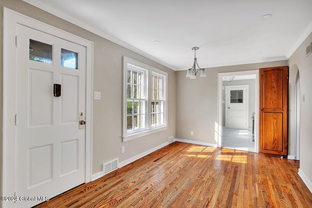 359 Ferris Road
