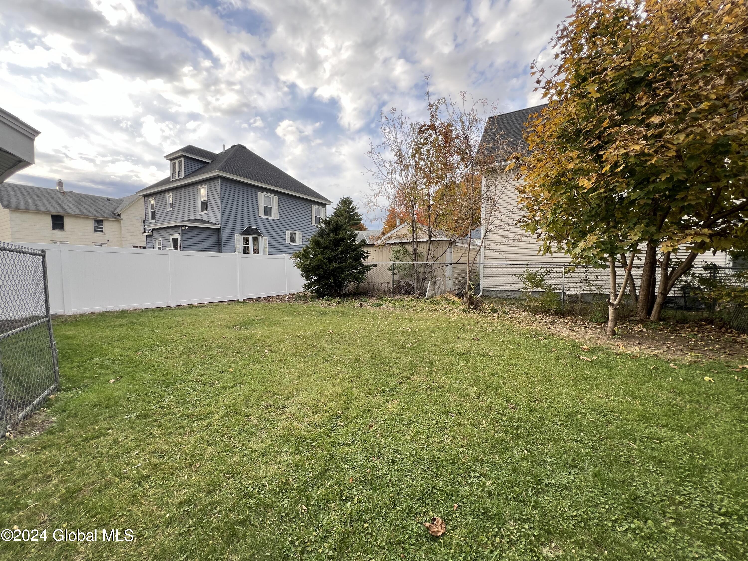 65 Helwig Street