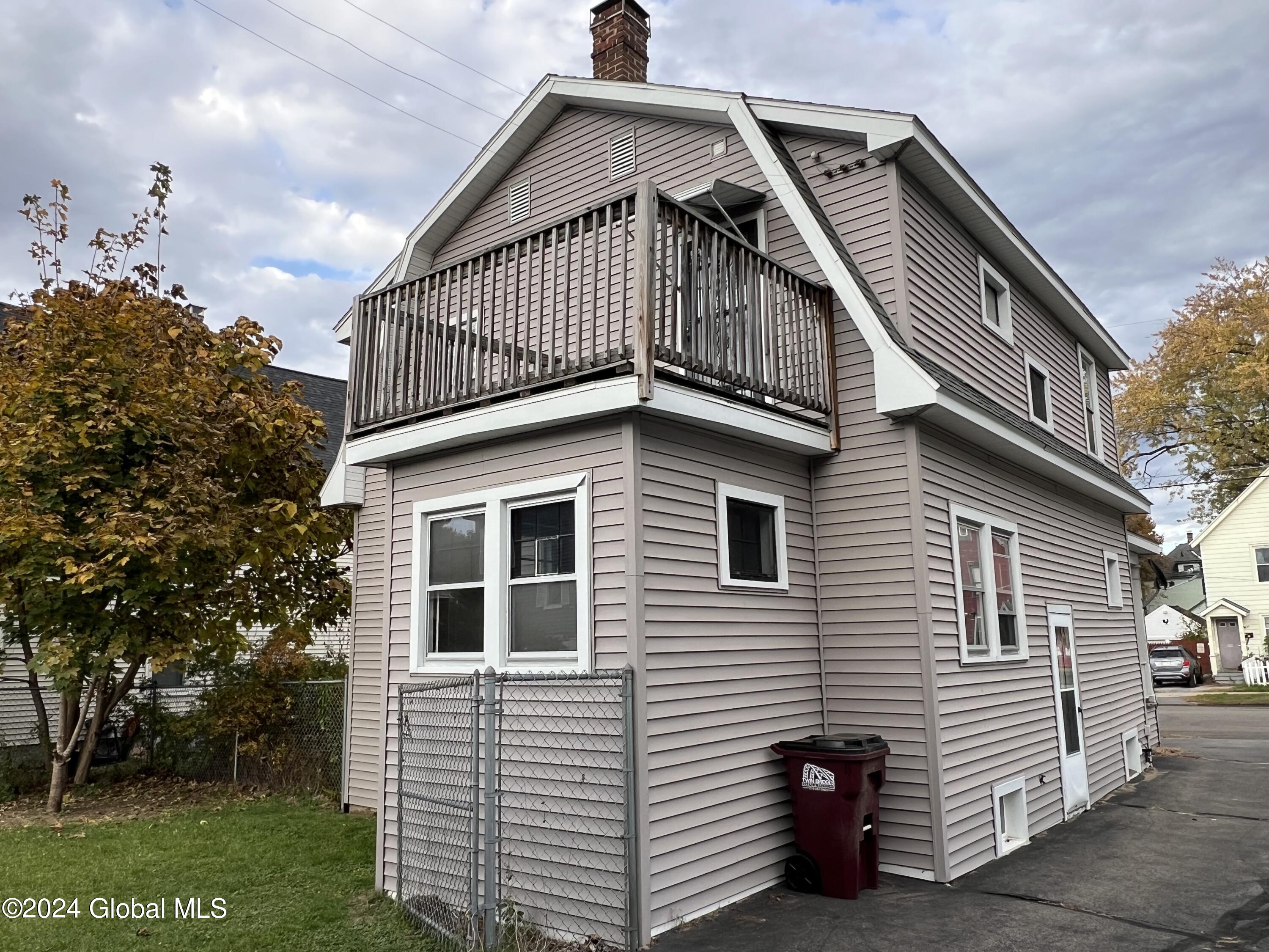65 Helwig Street