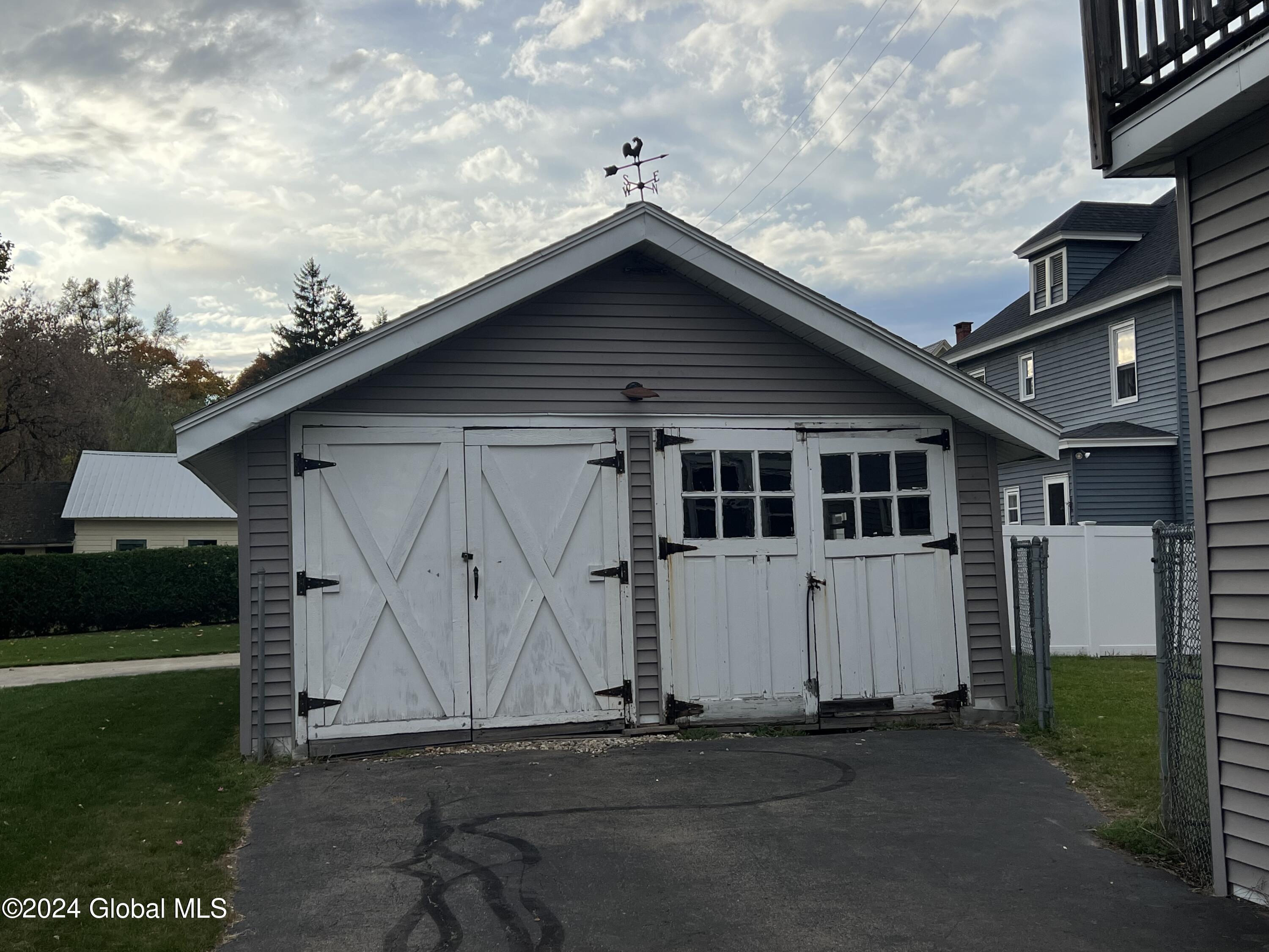 65 Helwig Street