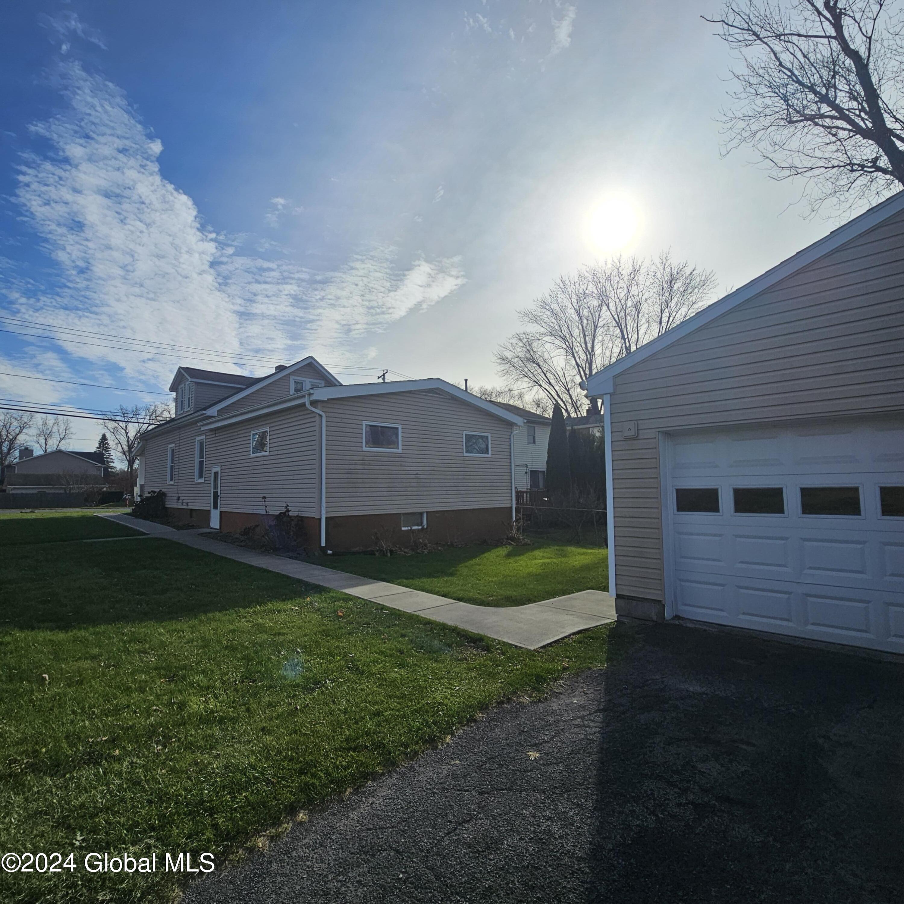 138 Russell Road