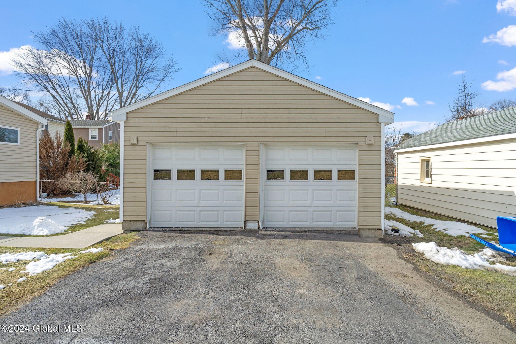 138 Russell Road