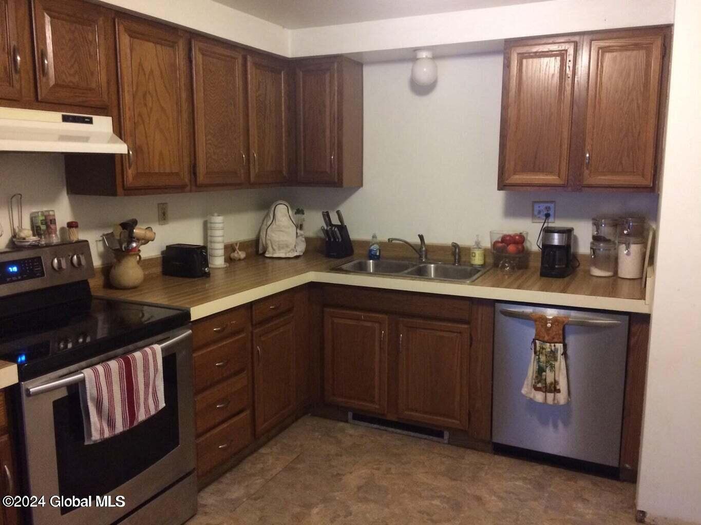 224 W Milton Road