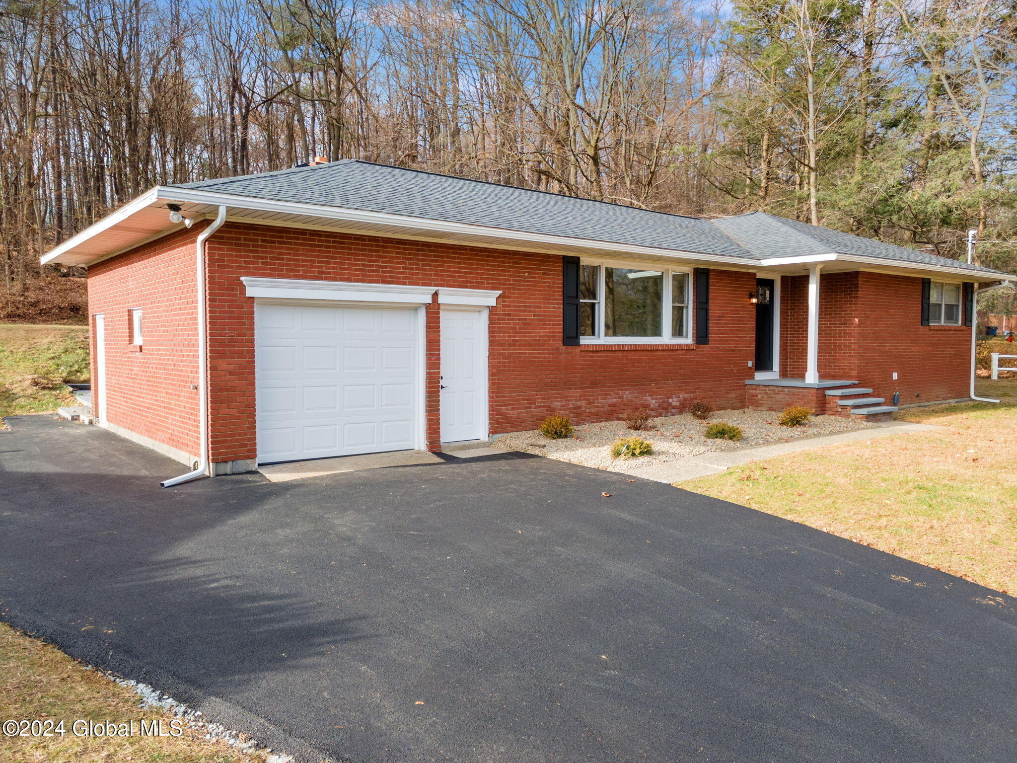 18 Denison Road