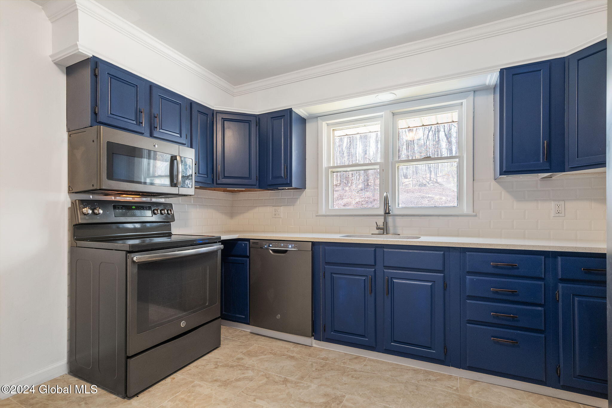 18 Denison Road