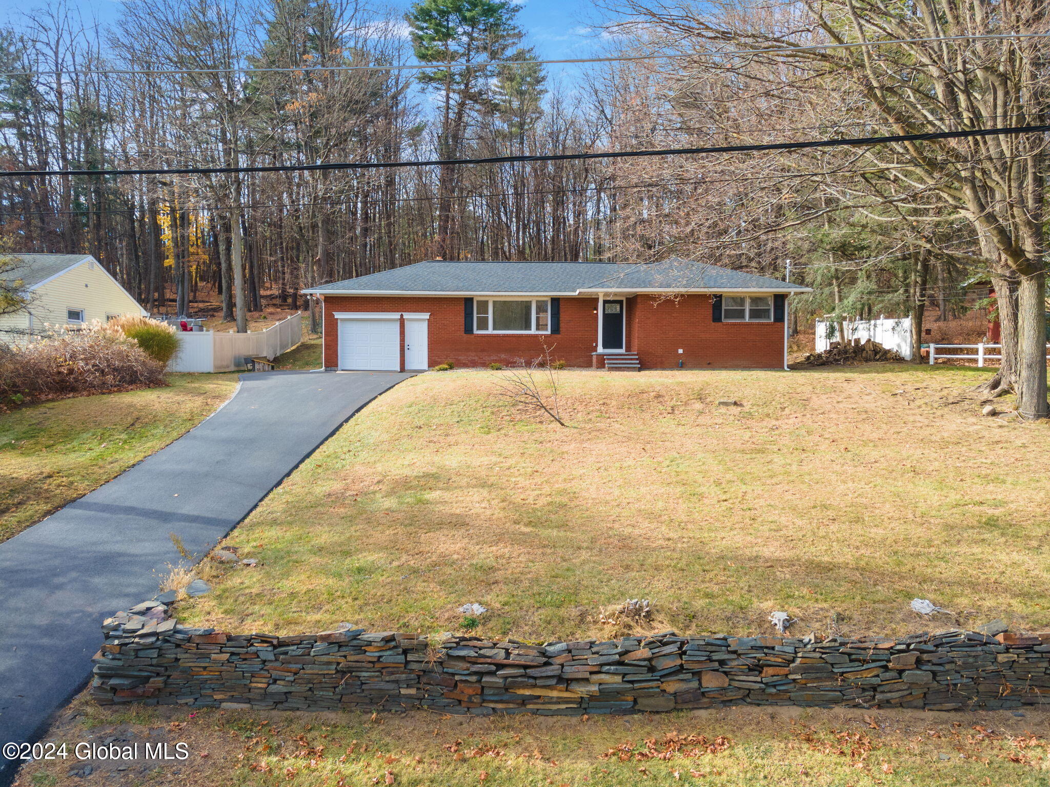 18 Denison Road